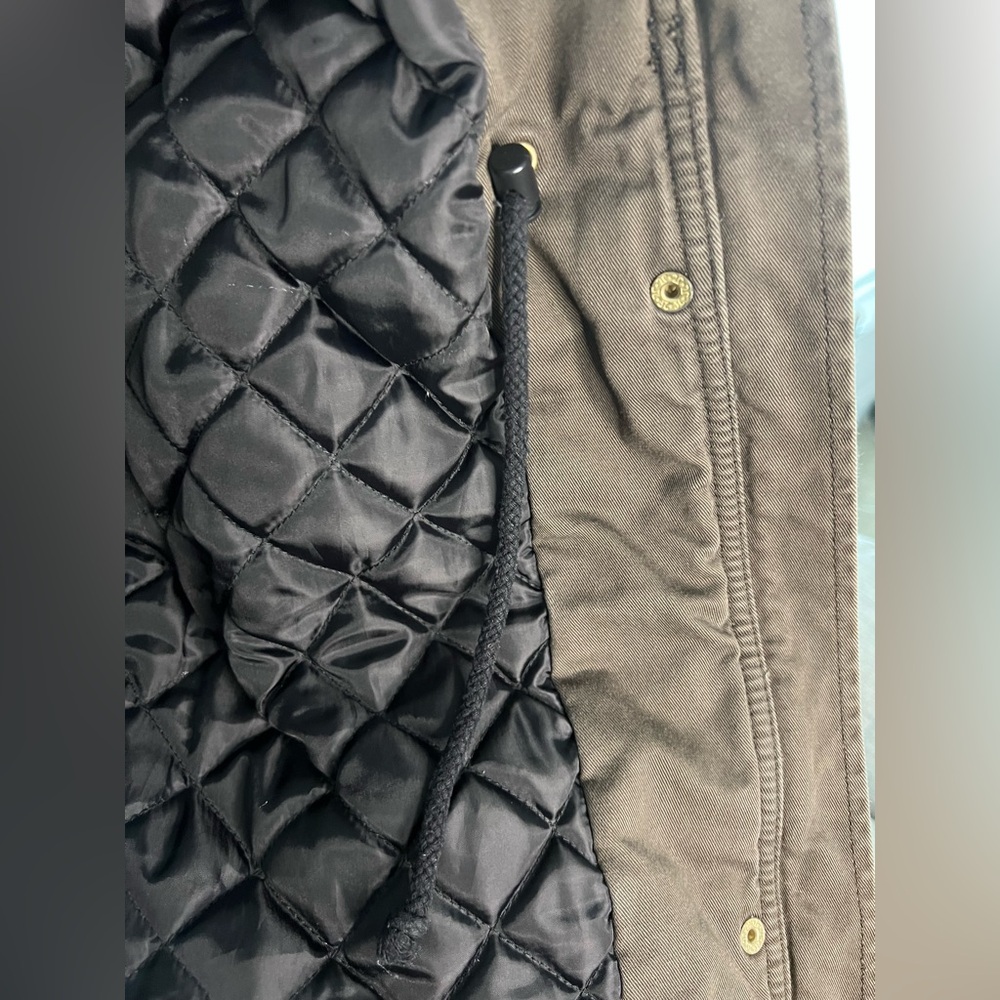 EXPRESS Two Toned Quilted Parka Hooded Jacket with Thumb Holes size S - Picture 8 of 12